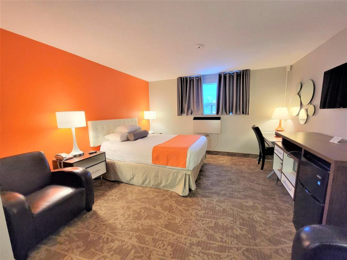 Howard Johnson By Wyndham Gravenhurst Extérieur photo