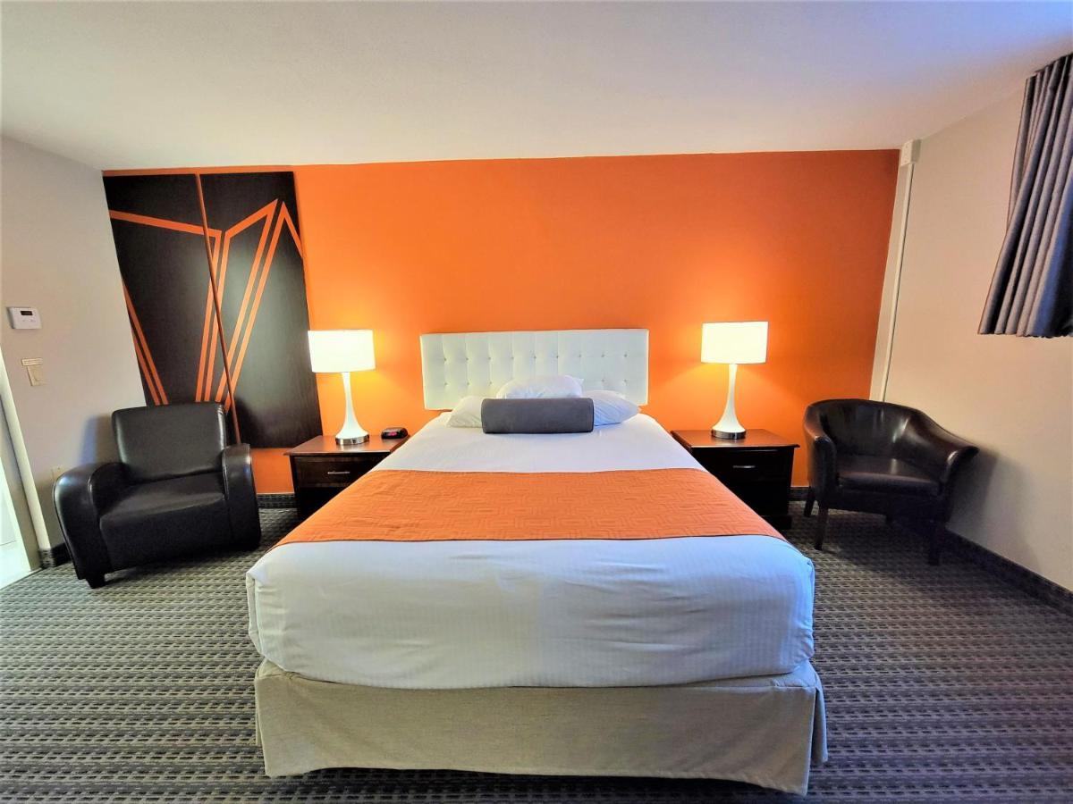 Howard Johnson By Wyndham Gravenhurst Extérieur photo