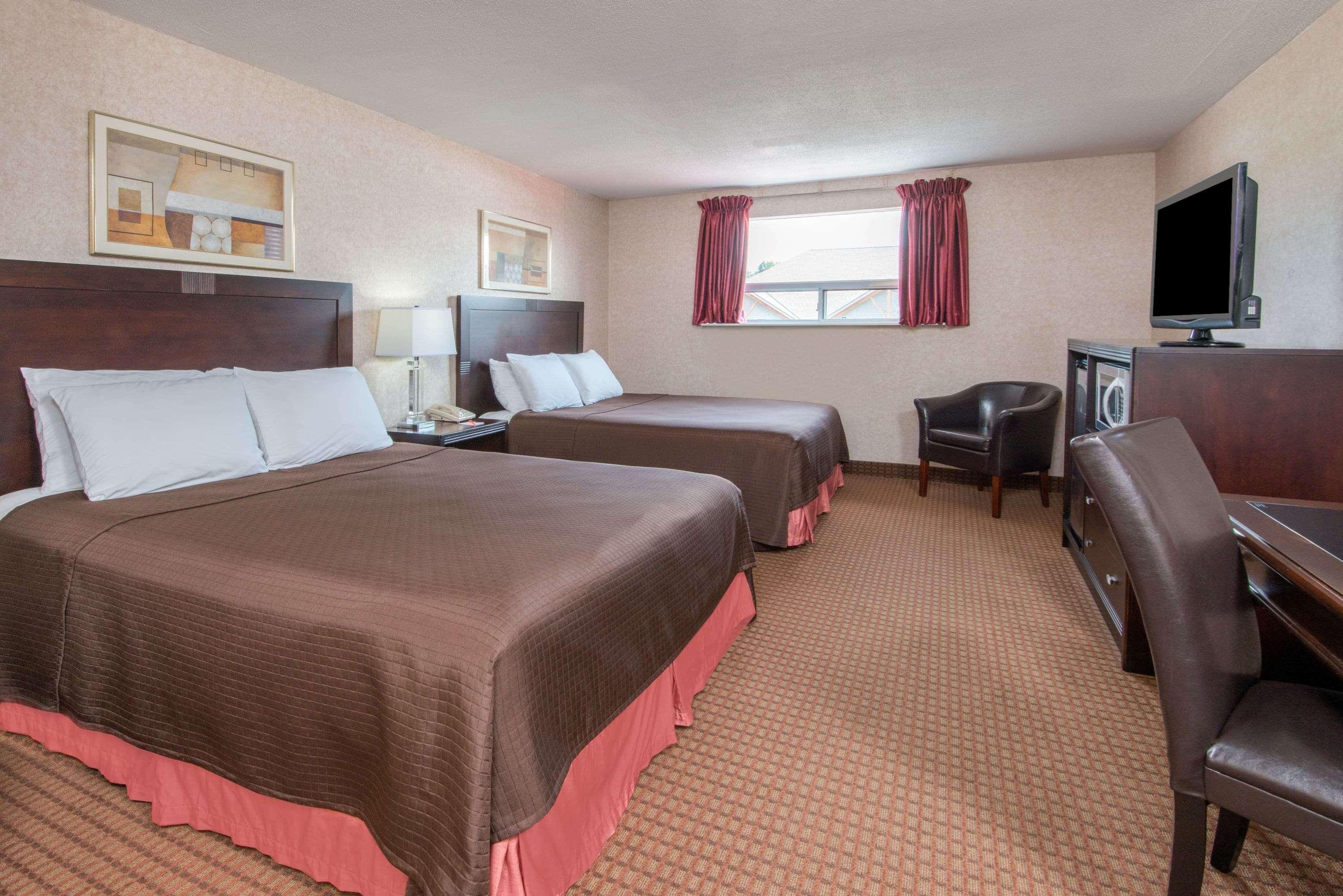 Howard Johnson By Wyndham Gravenhurst Extérieur photo